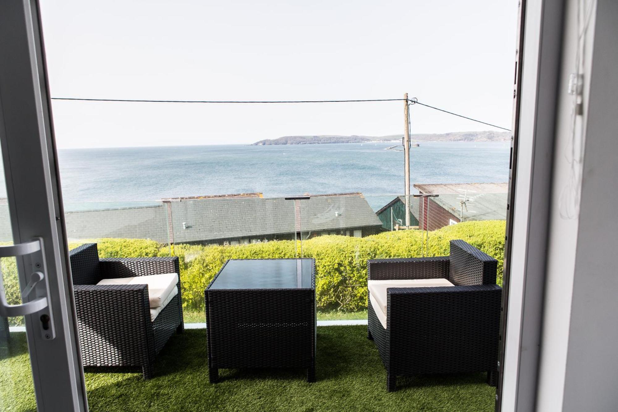 2 Bedroom Chalet With Sea Views Πλίμουθ Εξωτερικό φωτογραφία